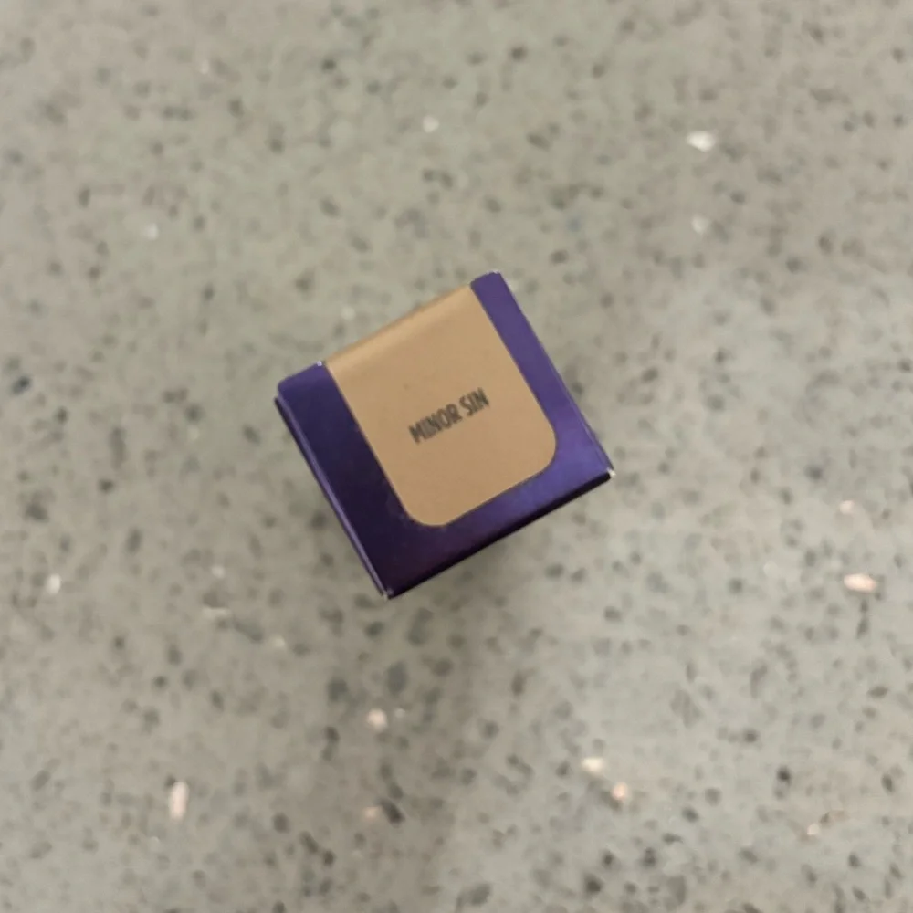 Eyeshadow primer - Picture 2 of 4